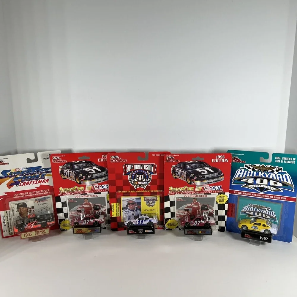 Racing Champions Nascar 1:64 Car Lot Of 25 New Various Drivers Years See Photos.